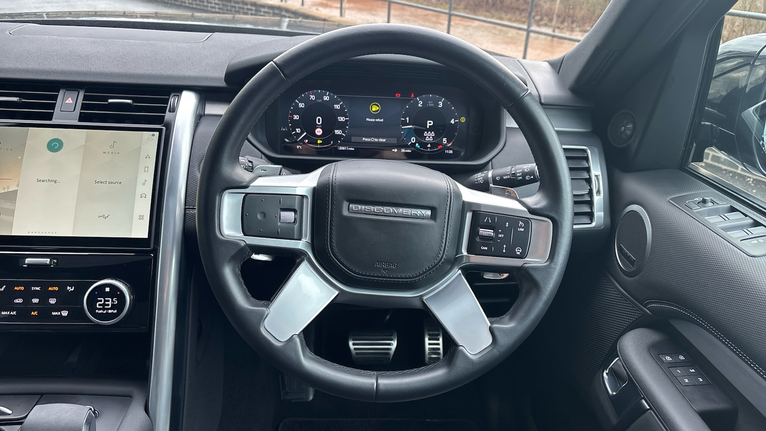 Used Land Rover Discovery 2024 for sale - 77350327: Photo 15