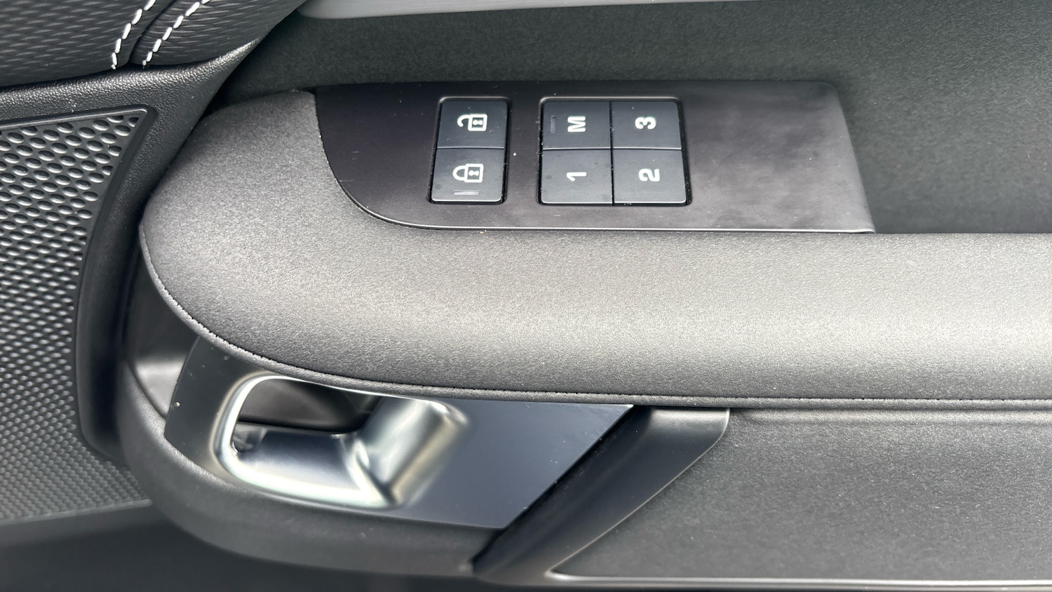 Used Land Rover Discovery 2024 for sale - 77350327: Photo 36