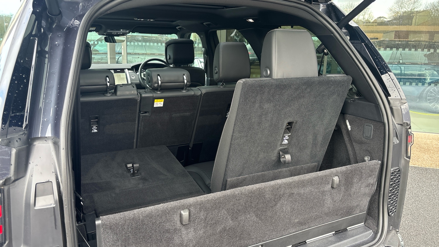 Used Land Rover Discovery 2024 for sale - 77350327: Photo 42