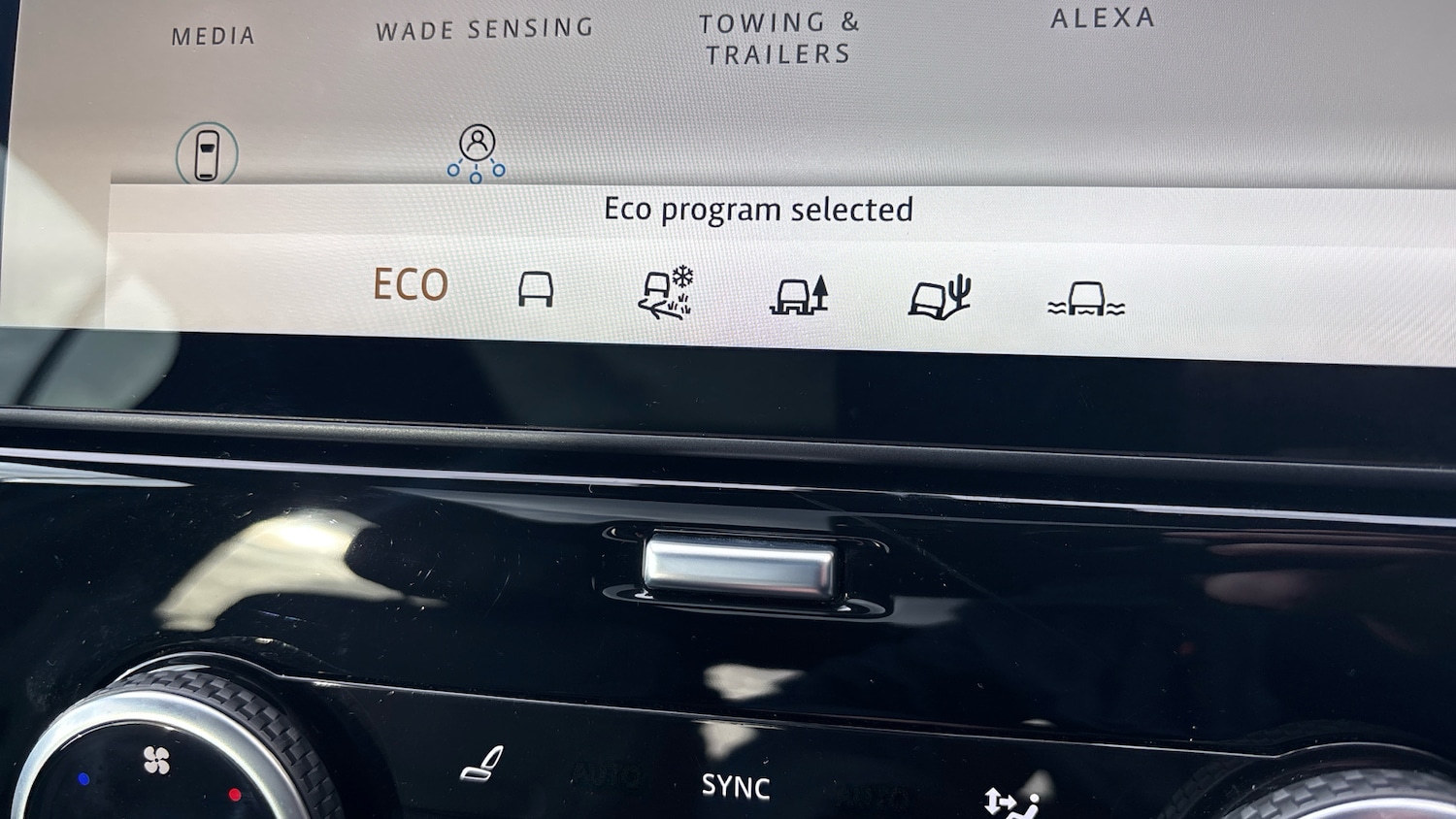 Used Land Rover Discovery 2024 for sale - 77350327: Photo 56