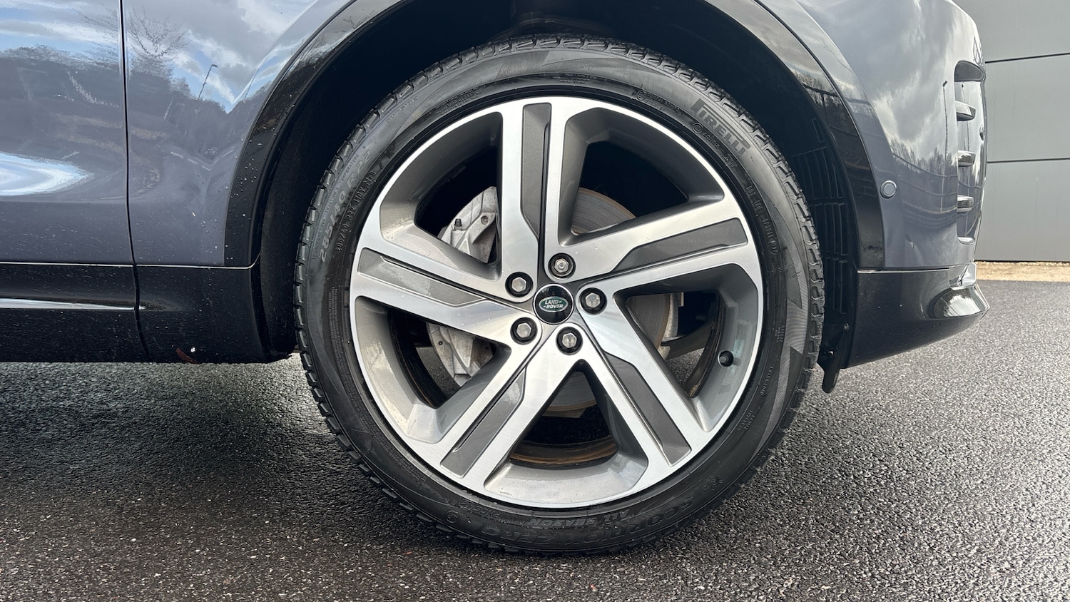 Used Land Rover Discovery 2024 for sale - 77350327: Photo 8