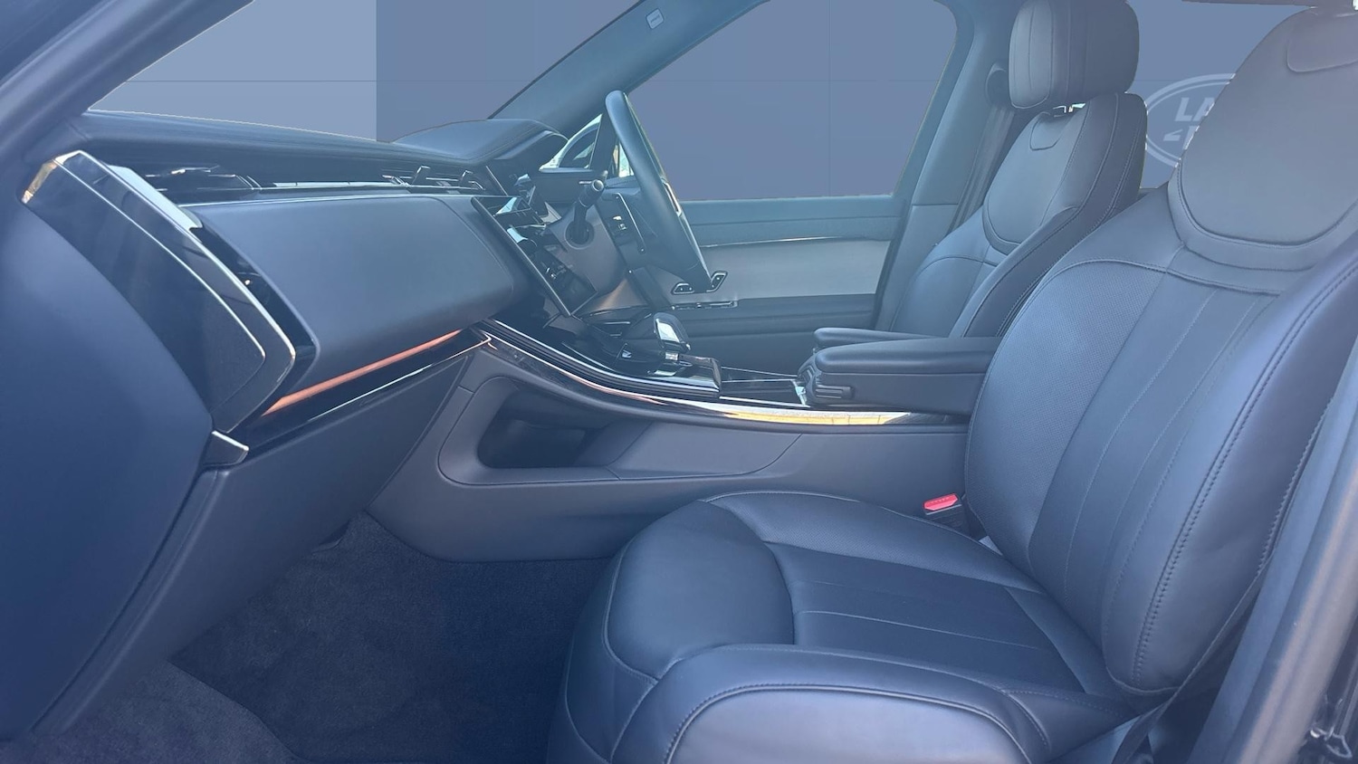 Used Land Rover Range Rover Sport 2025 for sale - 76625590: Photo 3