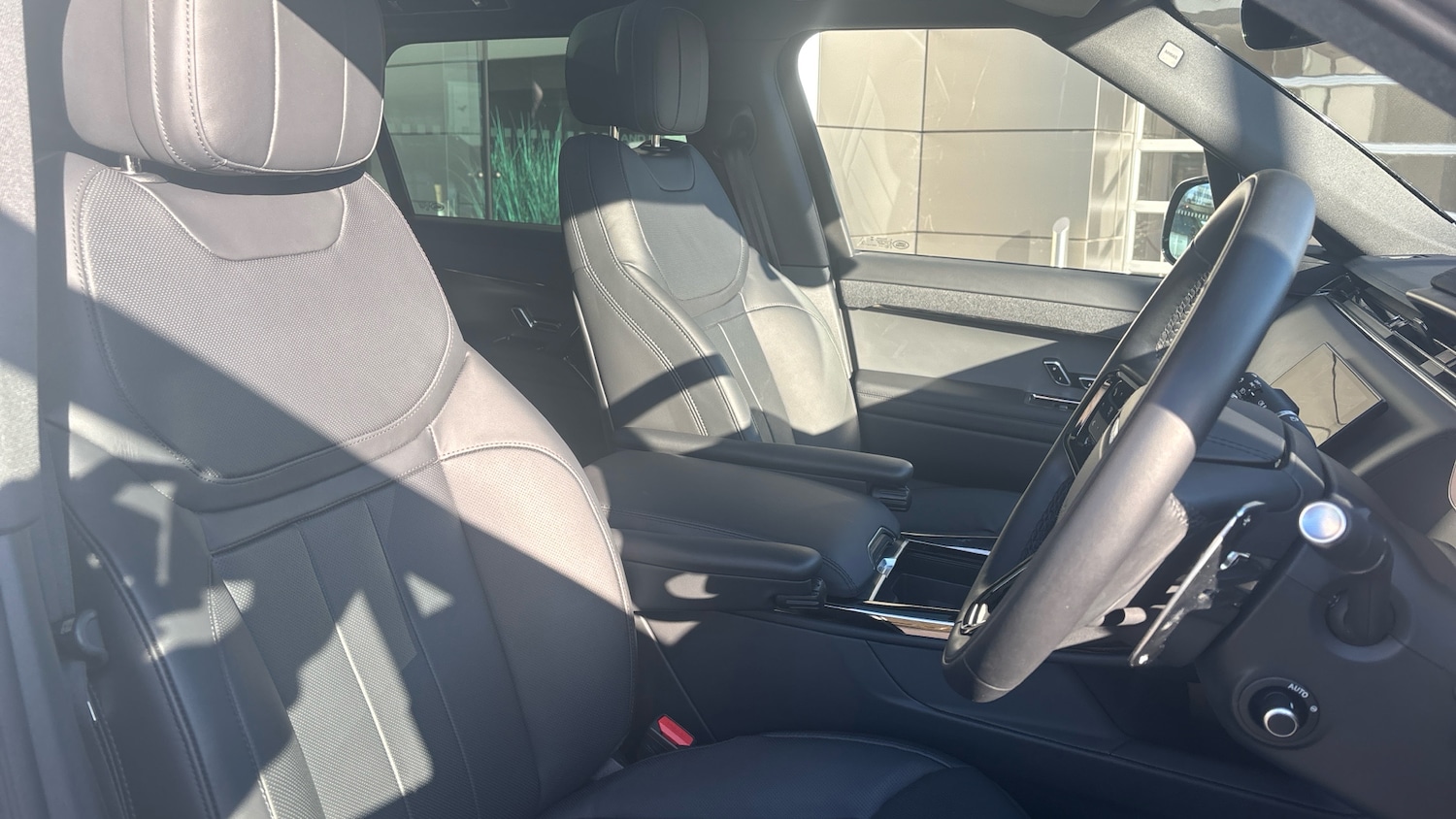 Used Land Rover Range Rover Sport 2025 for sale - 76625590: Photo 30