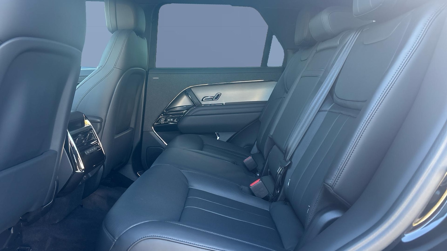 Used Land Rover Range Rover Sport 2025 for sale - 76625590: Photo 4