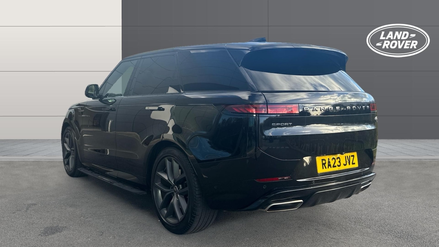 Used Land Rover Range Rover Sport 2023 for sale - 76505508: Photo 2