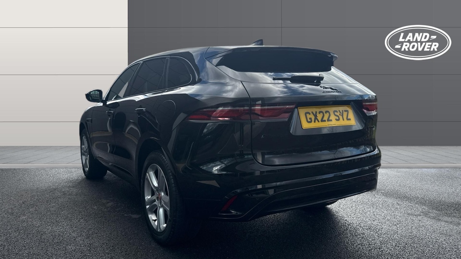 Used Jaguar F-Pace 2022 for sale - 77759137: Photo 2