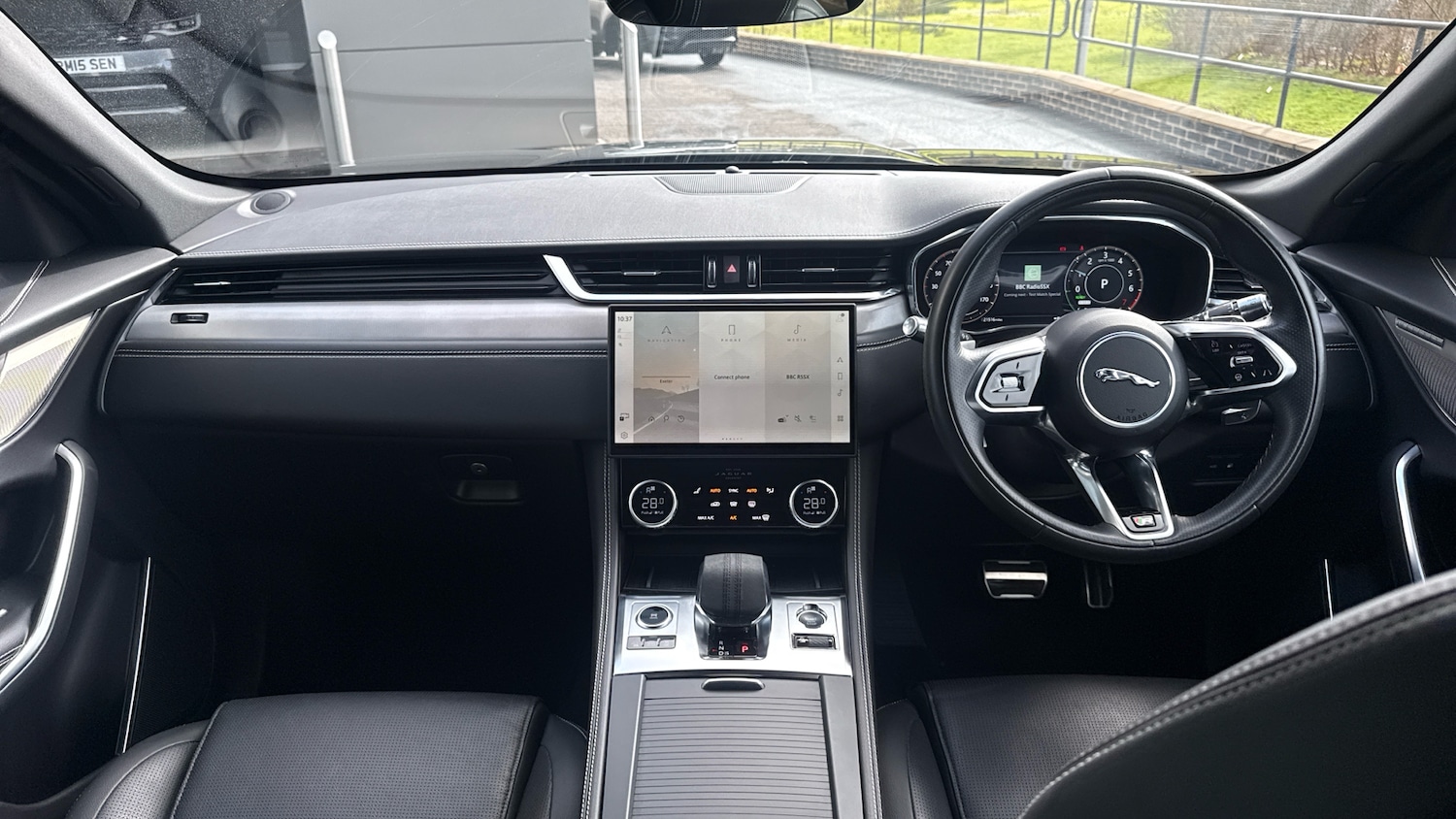 Used Jaguar F-Pace 2022 for sale - 77759137: Photo 9