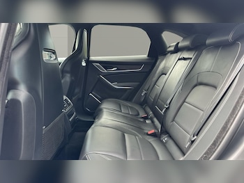 Used Jaguar F-Pace 2021 for sale - 79081480: Photo