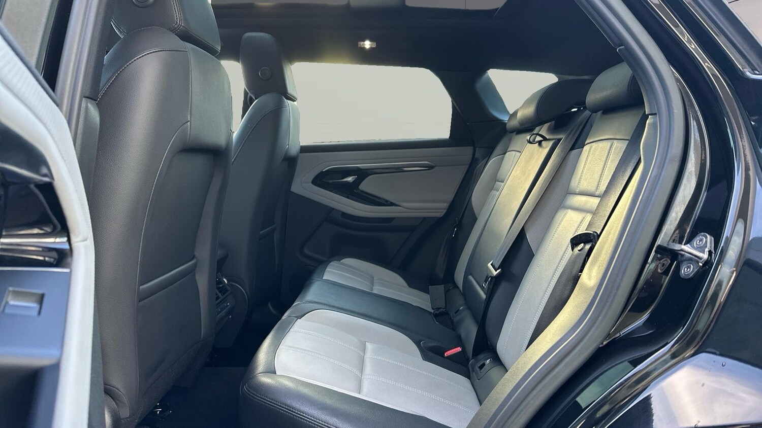 Used Land Rover Range Rover Evoque 2022 for sale - 76835342: Photo 3