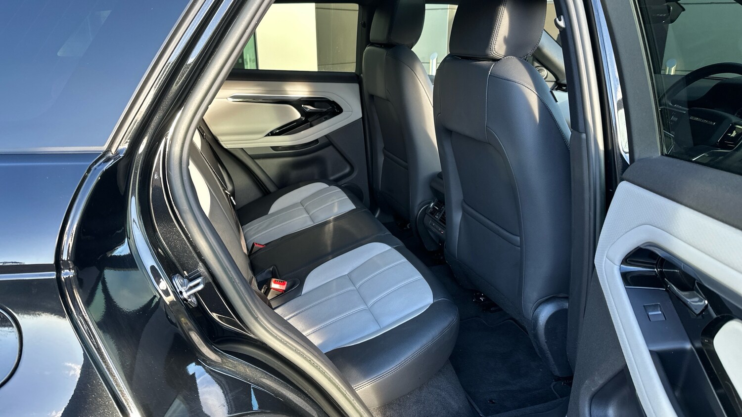 Used Land Rover Range Rover Evoque 2022 for sale - 76835342: Photo 40