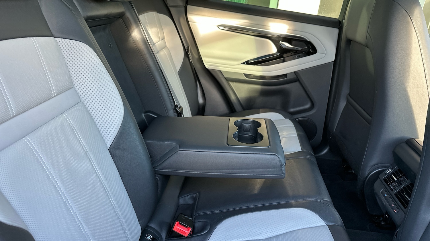 Used Land Rover Range Rover Evoque 2022 for sale - 76835342: Photo 42