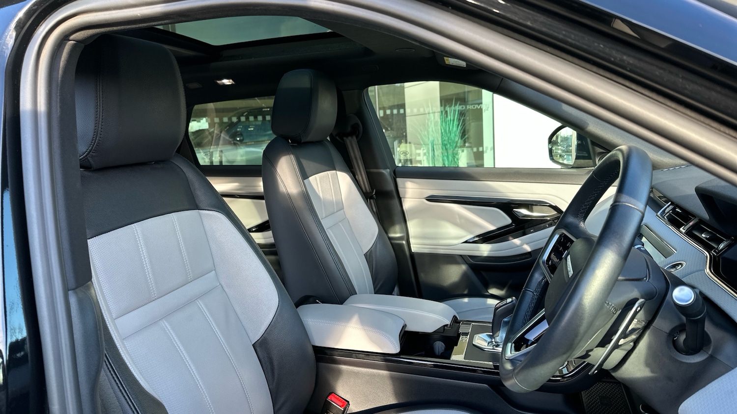 Used Land Rover Range Rover Evoque 2022 for sale - 76835342: Photo 44