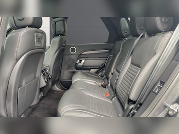 Used Land Rover Discovery 2023 for sale - 78356115: Photo