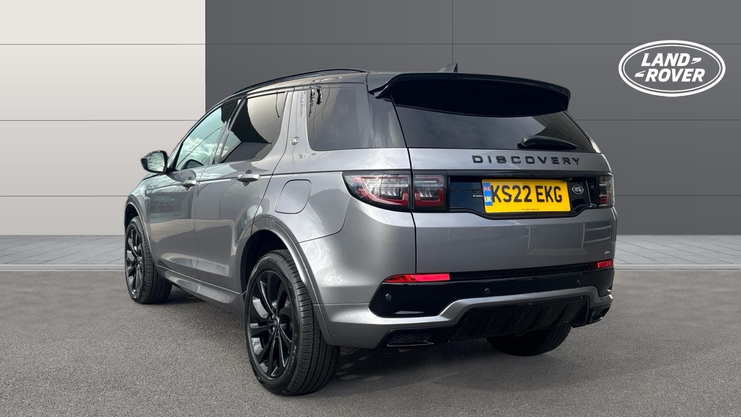 Used Land Rover Discovery Sport 2022 for sale - 77743168: Photo 2
