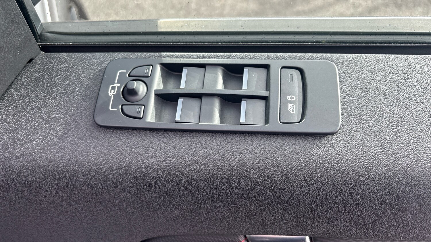 Used Land Rover Discovery Sport 2022 for sale - 77743168: Photo 25