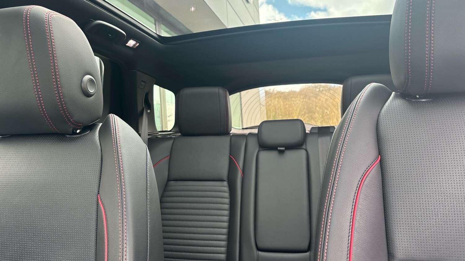 Used Land Rover Discovery Sport 2022 for sale - 77743168: Photo 33