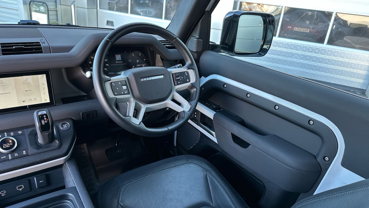 Used Land Rover Defender 2022 for sale - 76737930: Photo 20