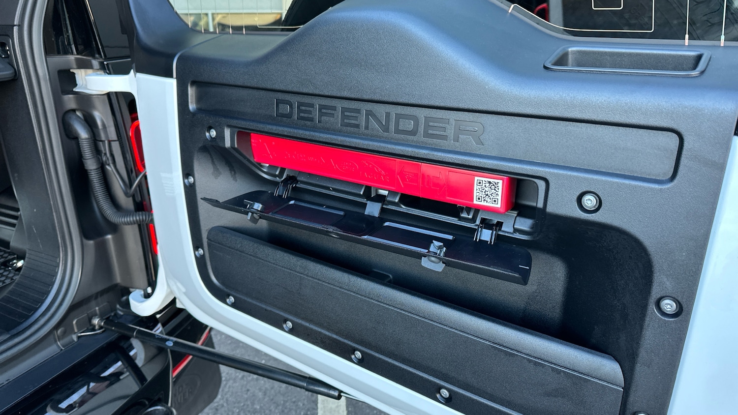 Used Land Rover Defender 2022 for sale - 76737930: Photo 36