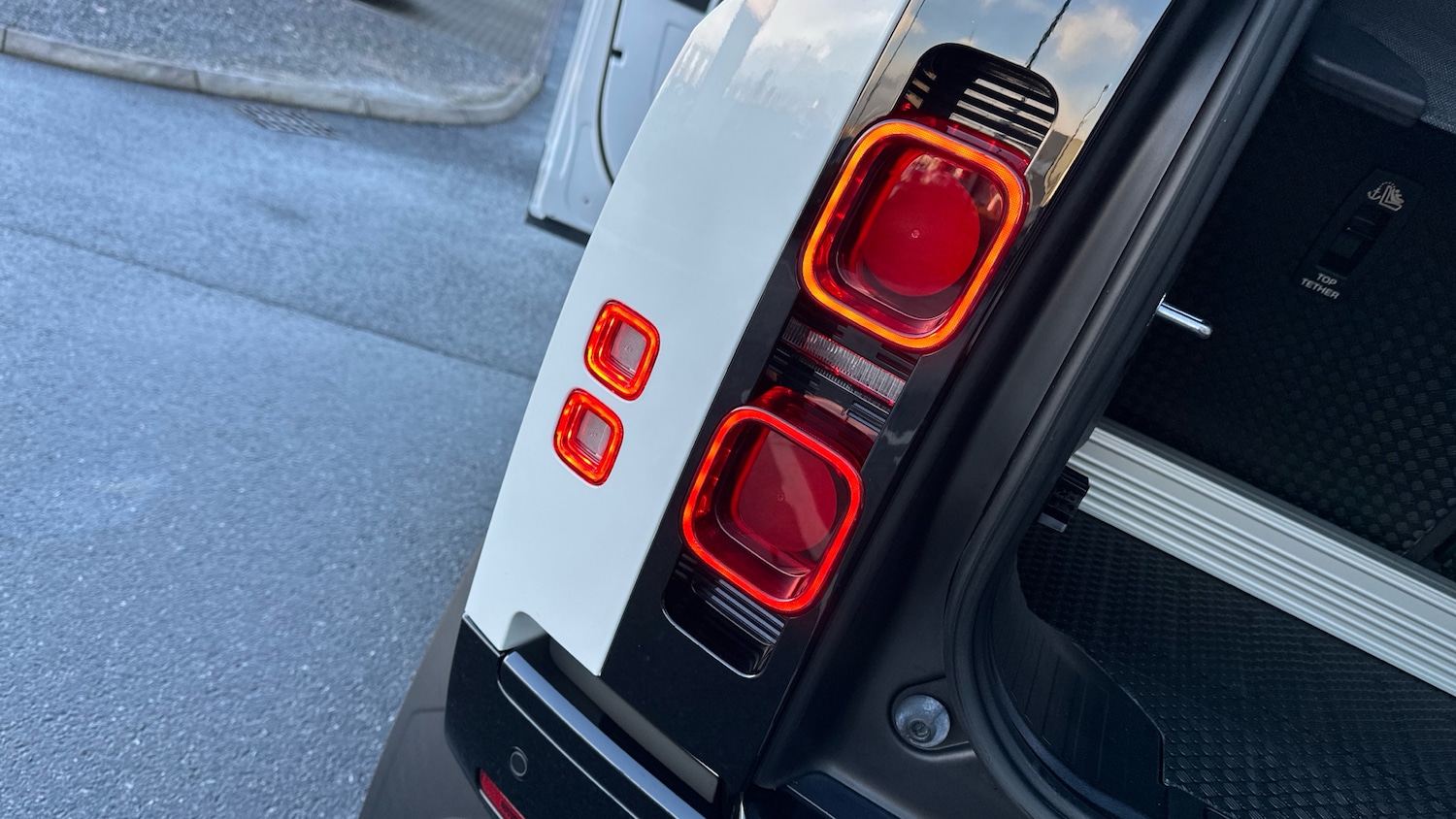 Used Land Rover Defender 2022 for sale - 76737930: Photo 39