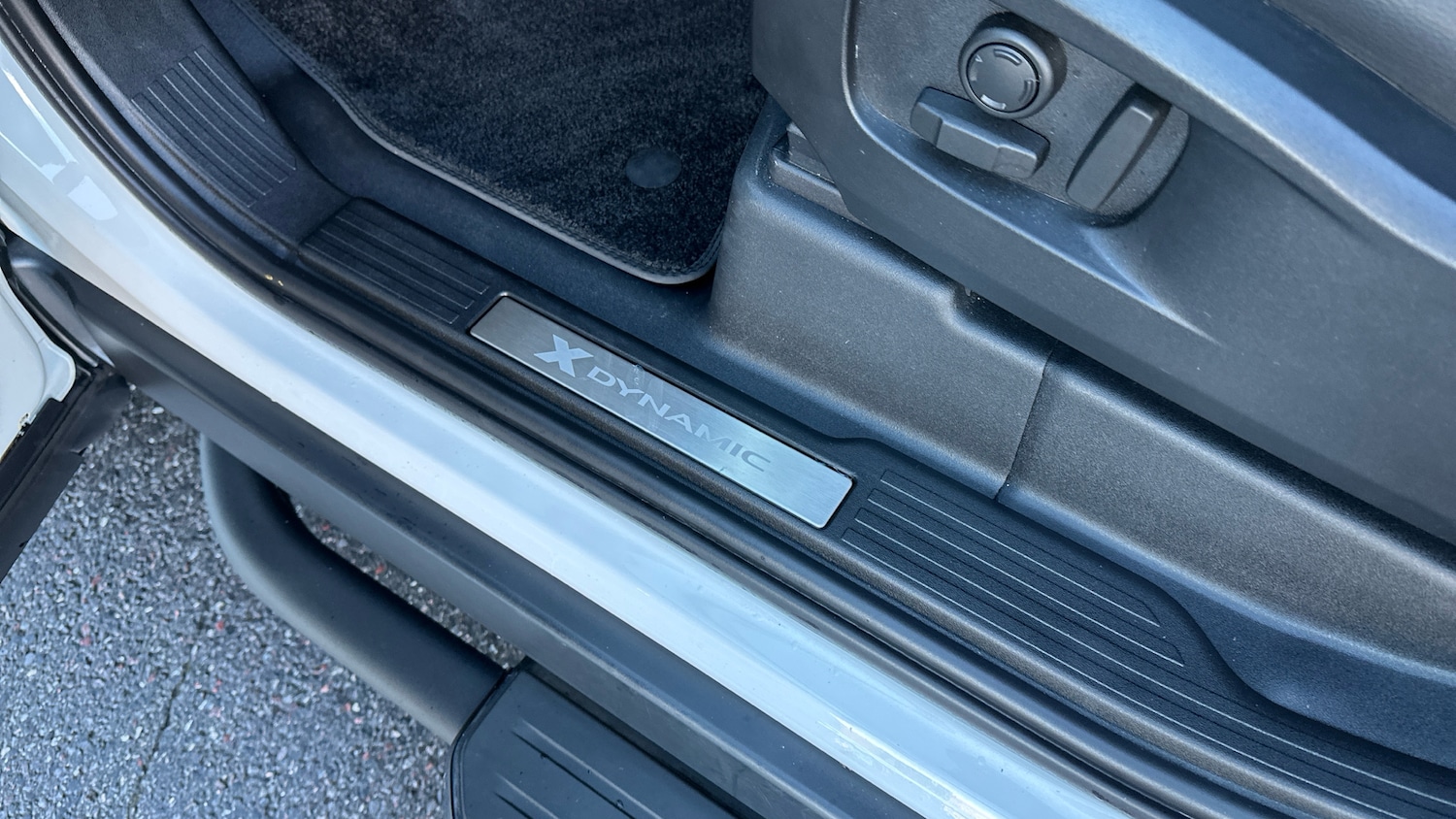 Used Land Rover Defender 2022 for sale - 76737930: Photo 40