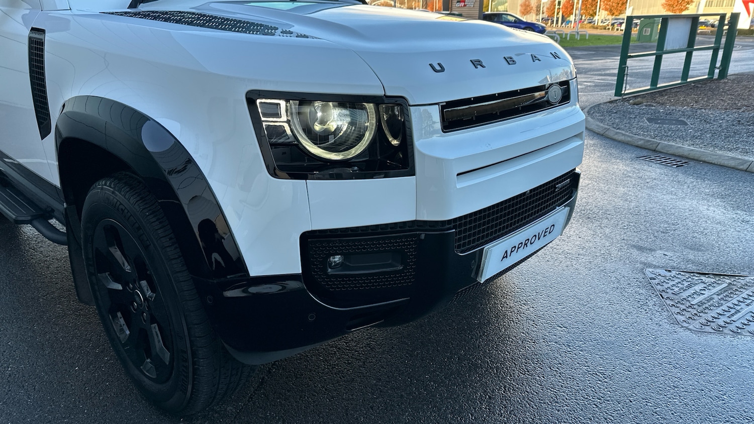 Used Land Rover Defender 2022 for sale - 76737930: Photo 47