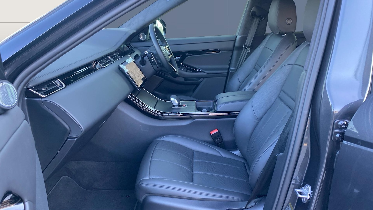 Used Land Rover Range Rover Evoque 2025 for sale - 78092552: Photo 3