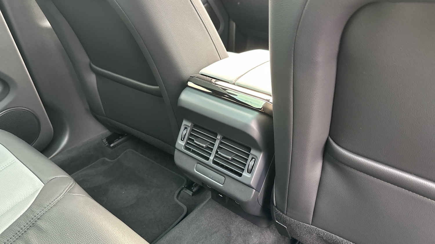 Used Land Rover Range Rover Evoque 2025 for sale - 76625591: Photo 18