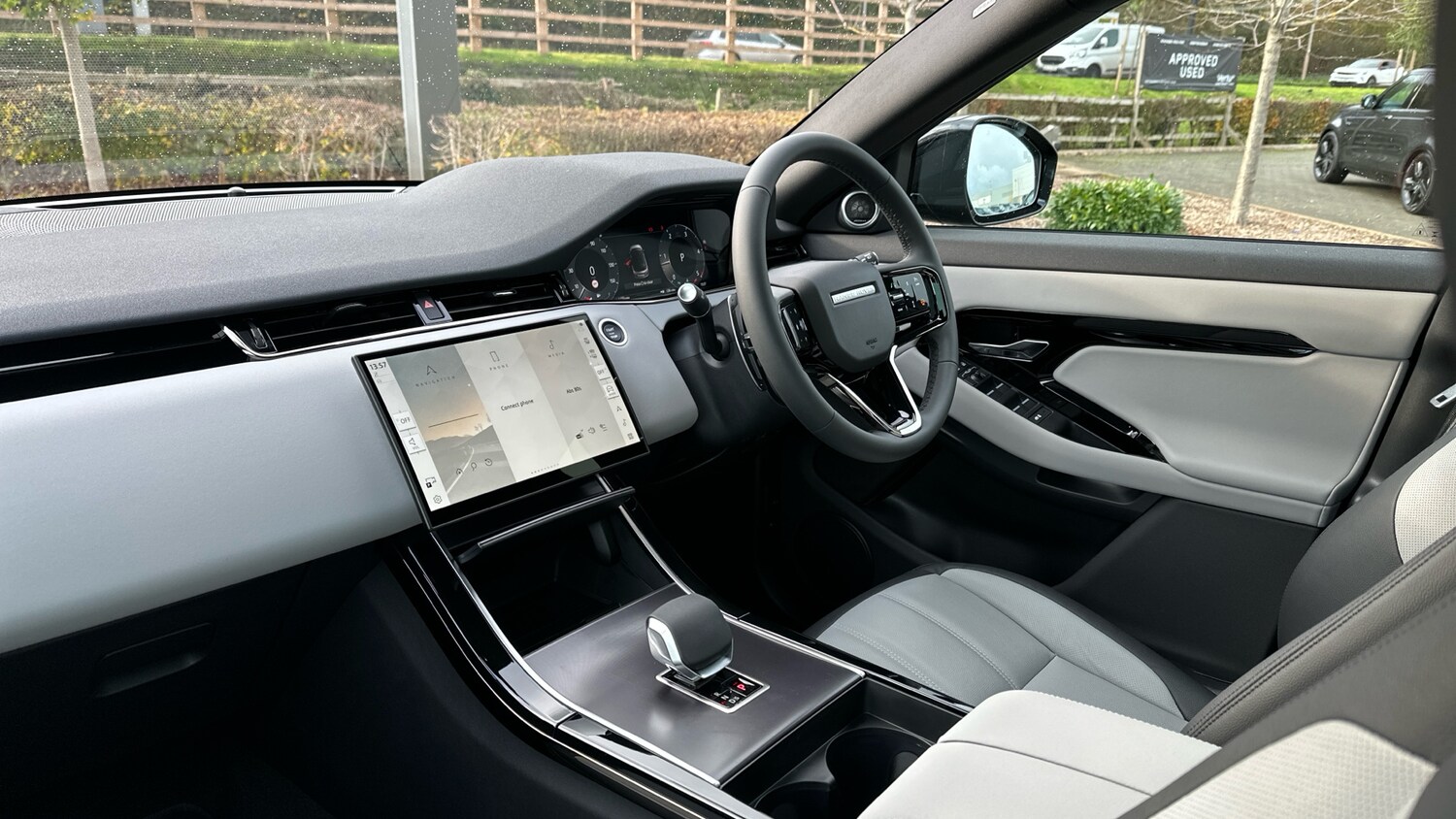 Used Land Rover Range Rover Evoque 2025 for sale - 76625591: Photo 37