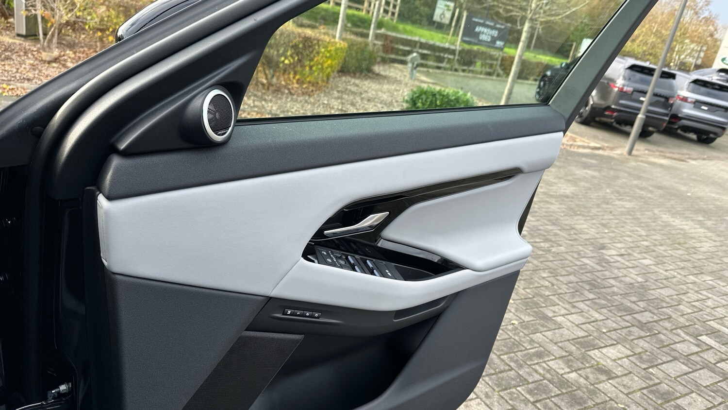 Used Land Rover Range Rover Evoque 2025 for sale - 76625591: Photo 52