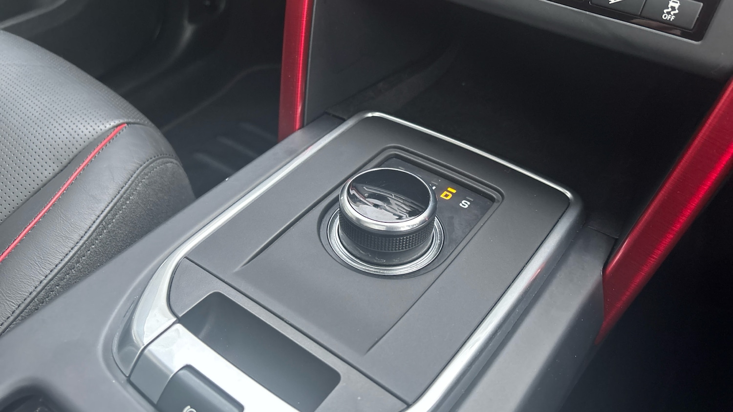 Used Land Rover Discovery Sport 2017 for sale - 76787043: Photo 13