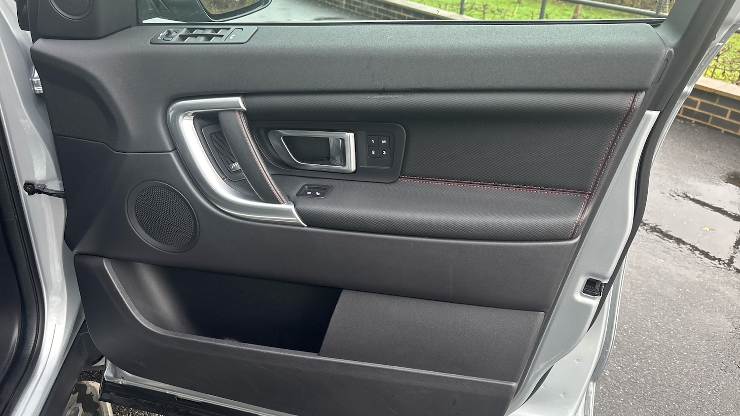 Used Land Rover Discovery Sport 2017 for sale - 76787043: Photo 30