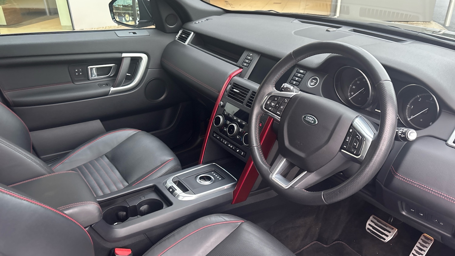 Used Land Rover Discovery Sport 2017 for sale - 76787043: Photo 31