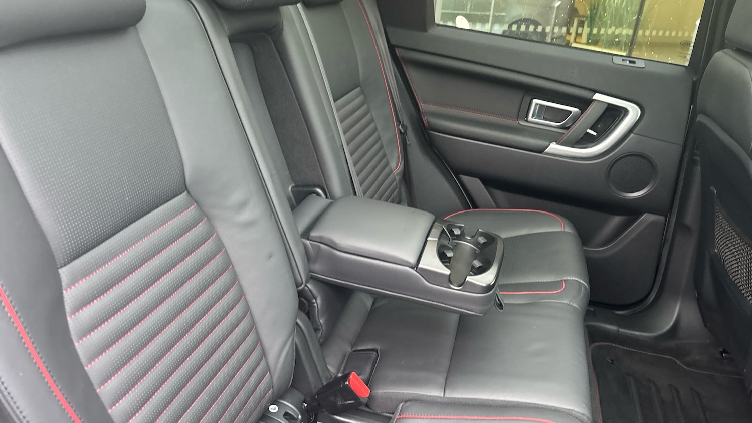 Used Land Rover Discovery Sport 2017 for sale - 76787043: Photo 38