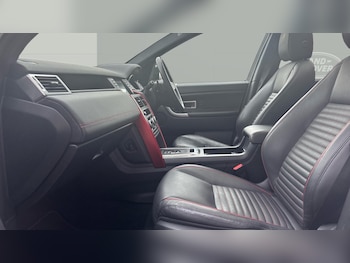 Used Land Rover Discovery Sport 2017 for sale - 76787043: Photo