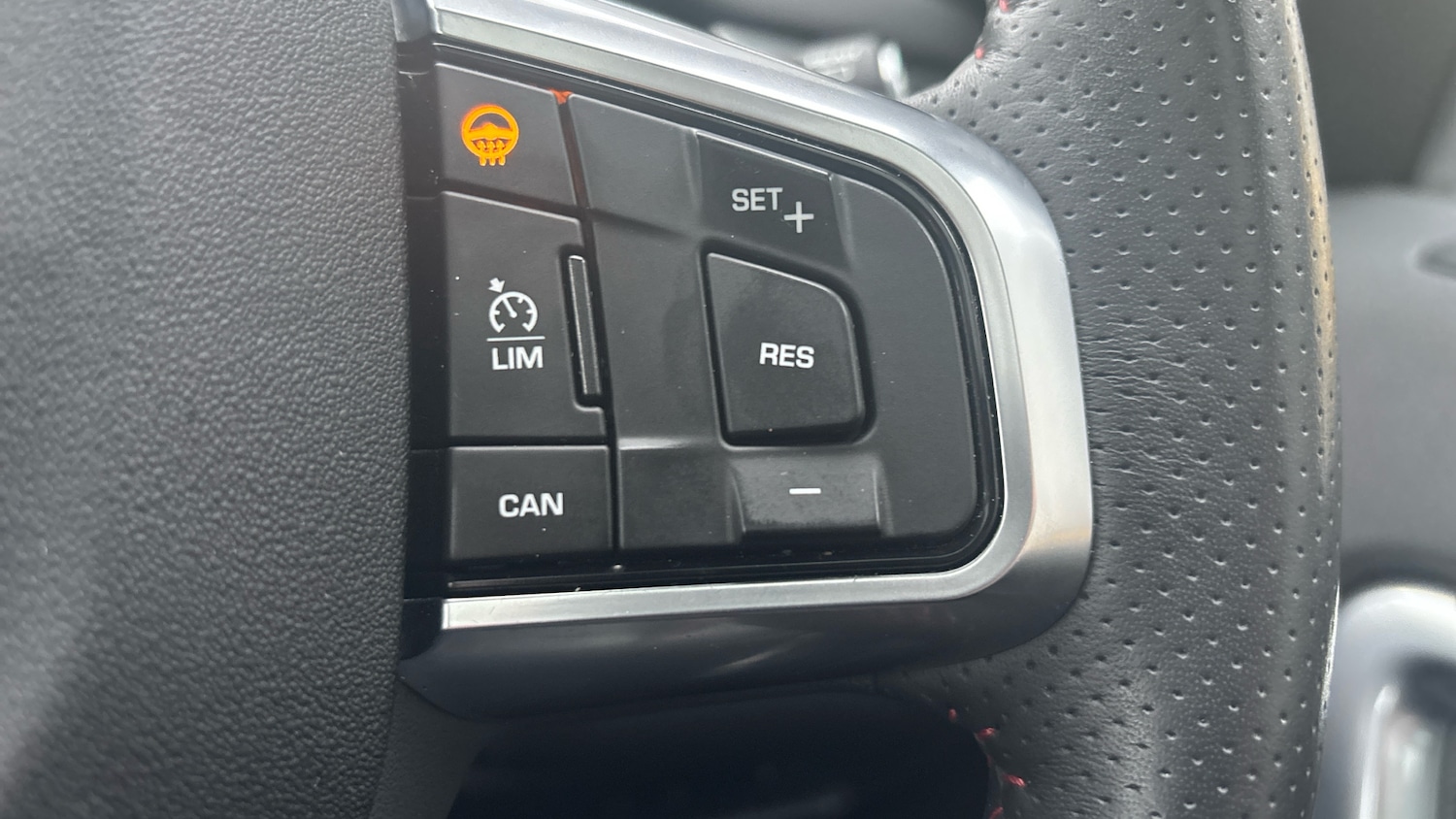 Used Land Rover Discovery Sport 2017 for sale - 76787043: Photo 57