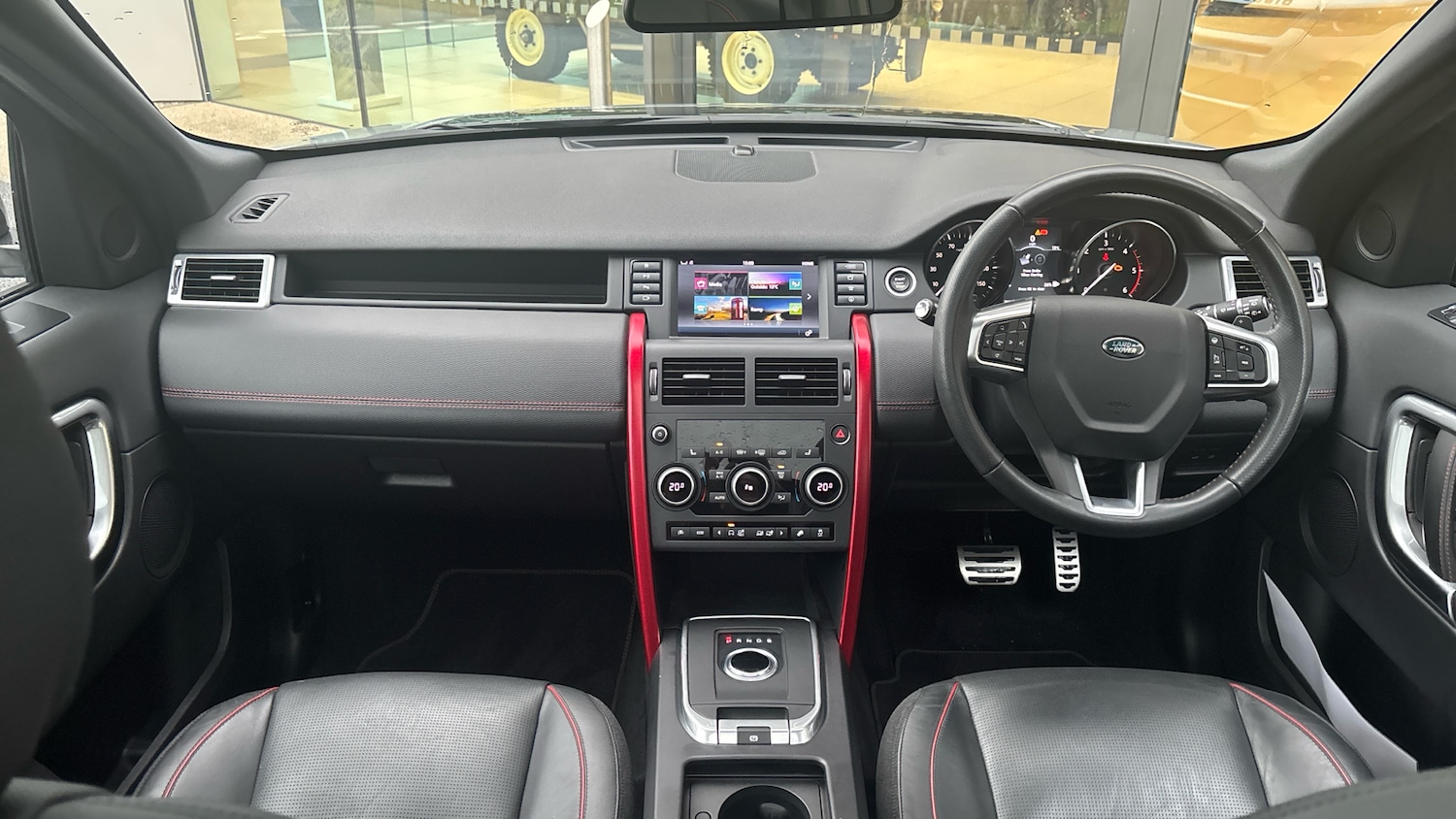 Used Land Rover Discovery Sport 2017 for sale - 76787043: Photo 9