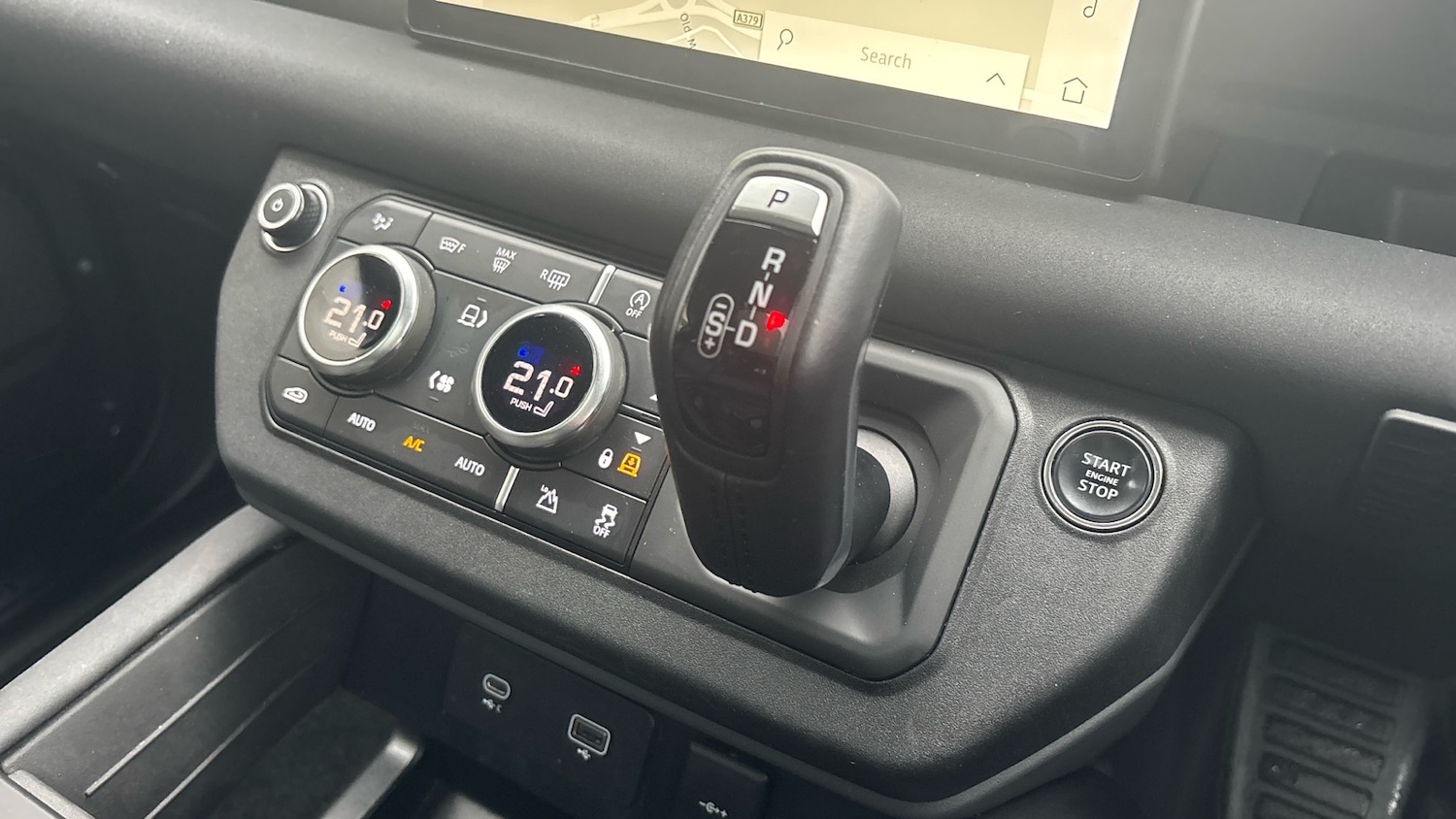 Used Land Rover Defender 2023 for sale - 76554124: Photo 13