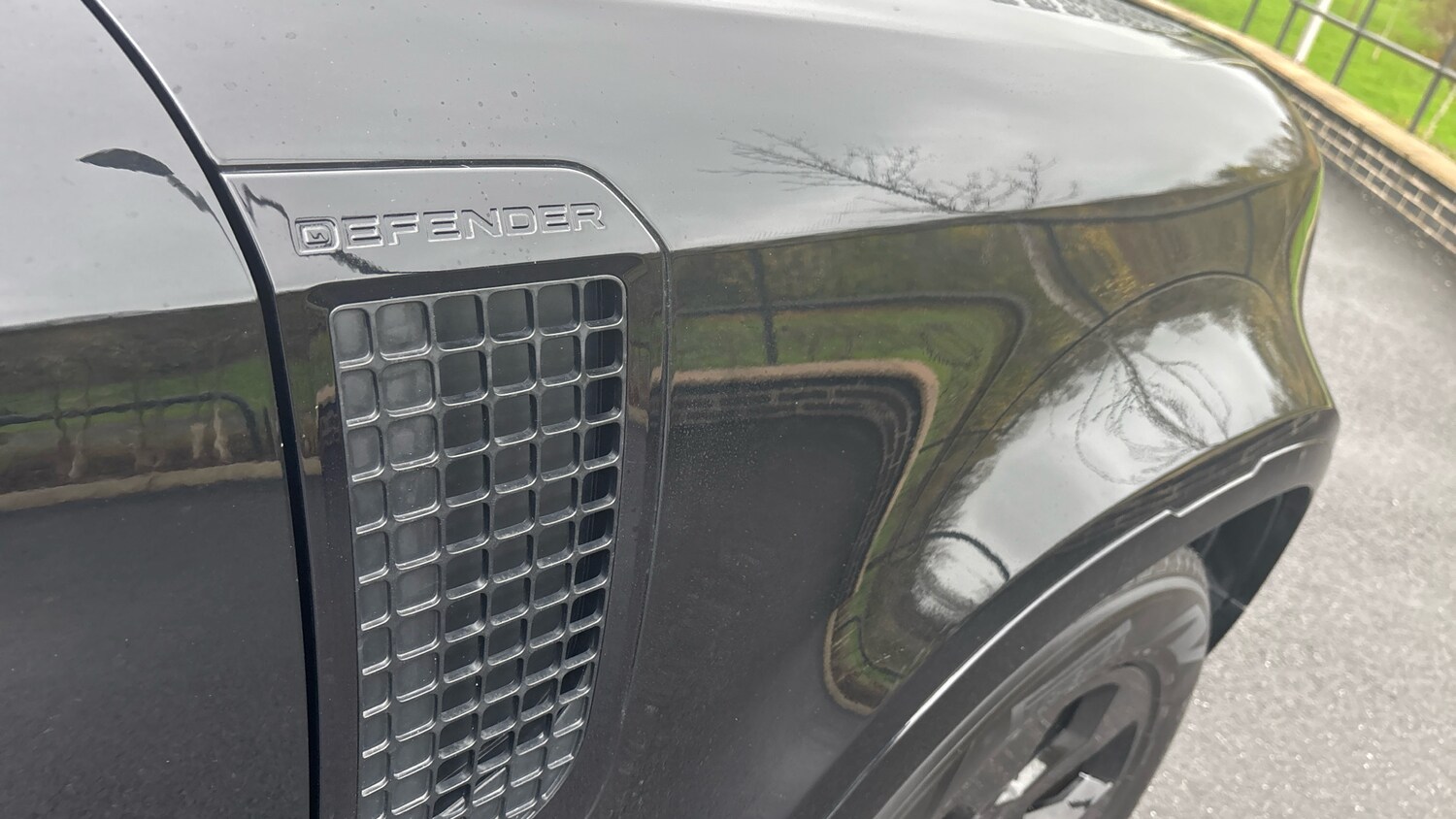 Used Land Rover Defender 2023 for sale - 76554124: Photo 22