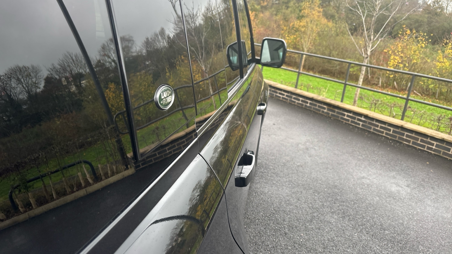 Used Land Rover Defender 2023 for sale - 76554124: Photo 25