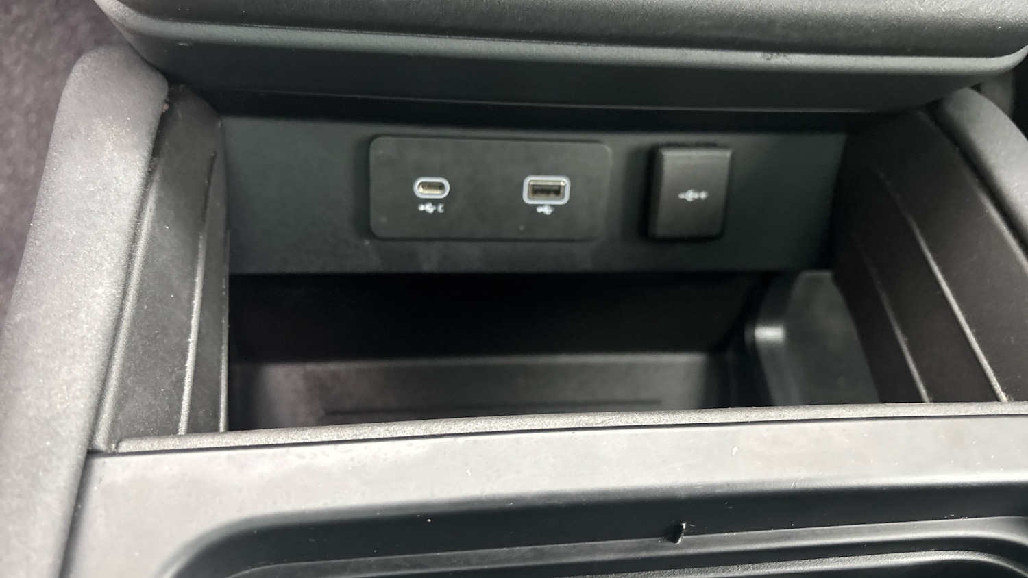 Used Land Rover Defender 2023 for sale - 76554124: Photo 43