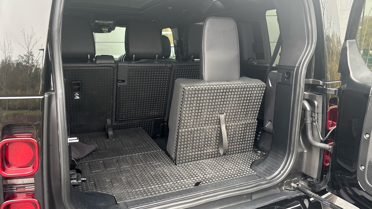 Used Land Rover Defender 2023 for sale - 76554124: Photo 45