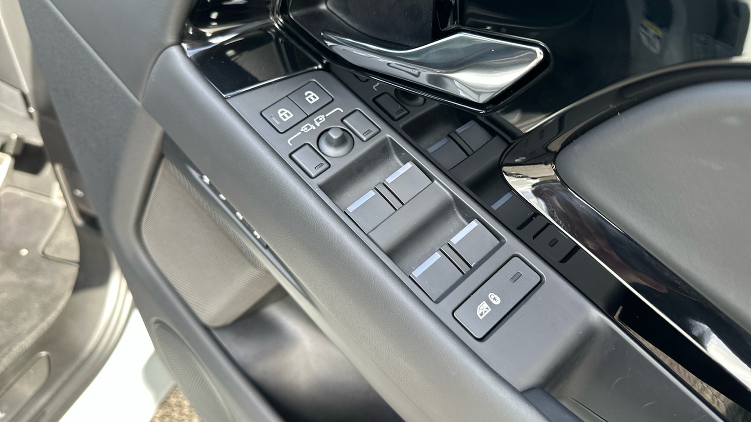 Used Land Rover Range Rover Evoque 2025 for sale - 77813284: Photo 41