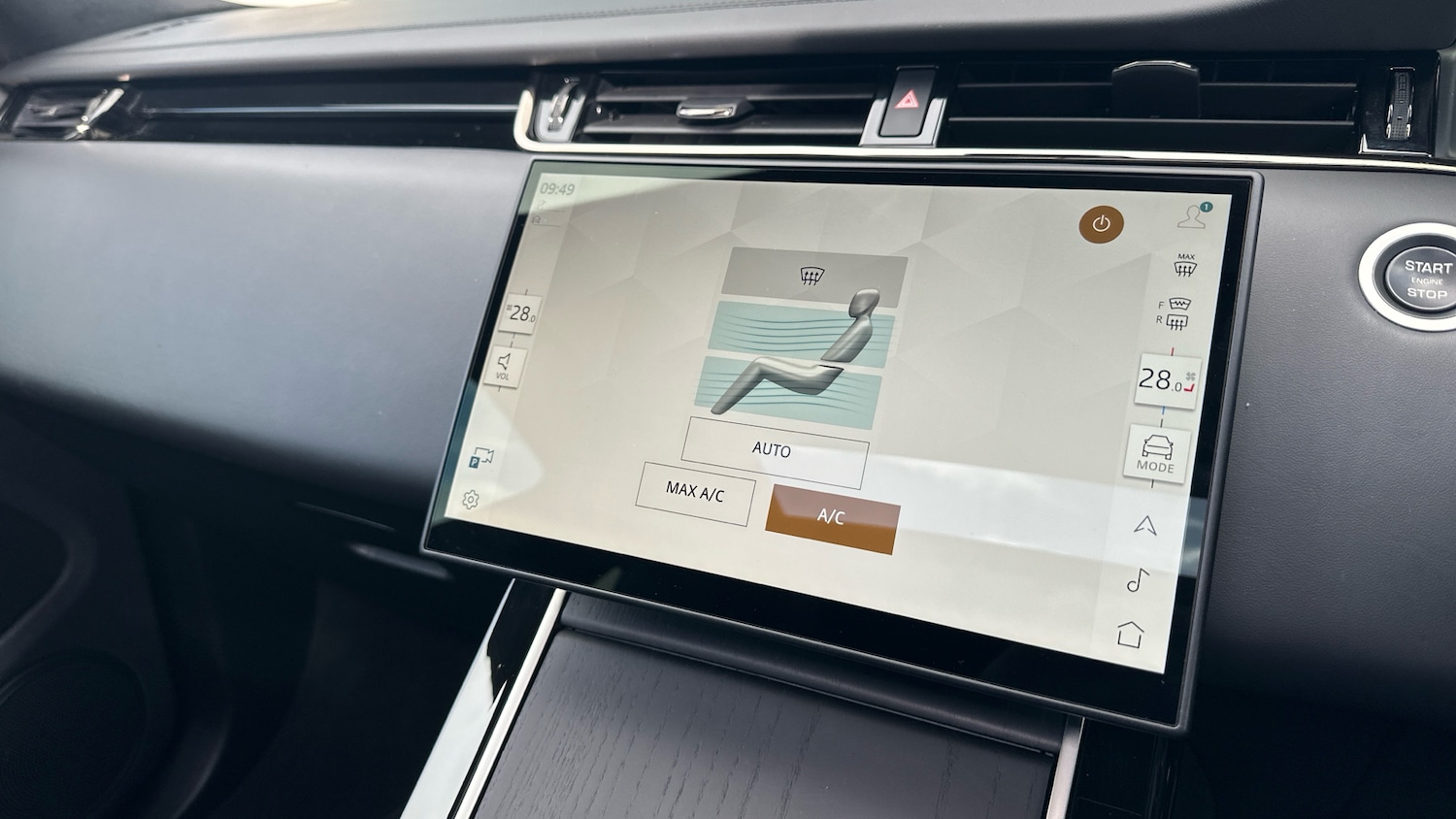 Used Land Rover Range Rover Evoque 2025 for sale - 77813284: Photo 62