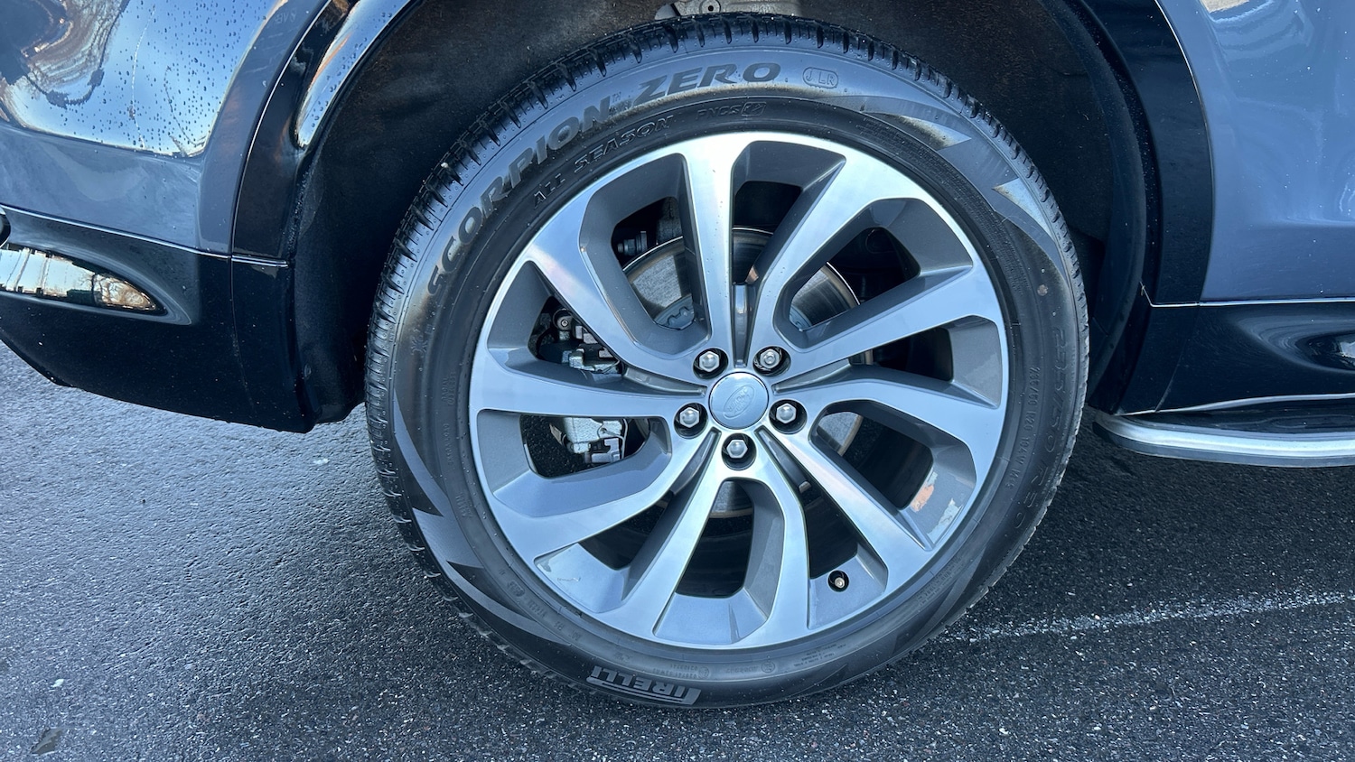 Used Land Rover Discovery Sport 2025 for sale - 78064323: Photo 30