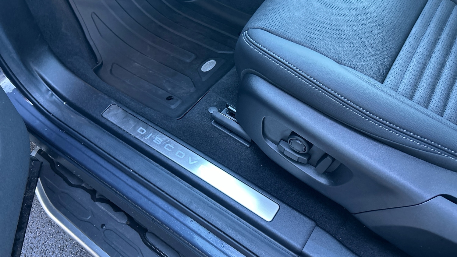 Used Land Rover Discovery Sport 2025 for sale - 78064323: Photo 46