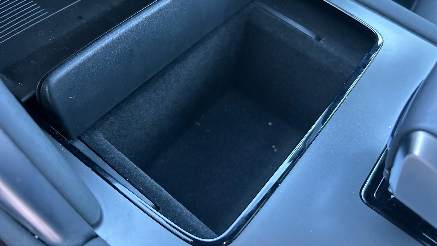 Used Land Rover Discovery Sport 2025 for sale - 78064323: Photo 51