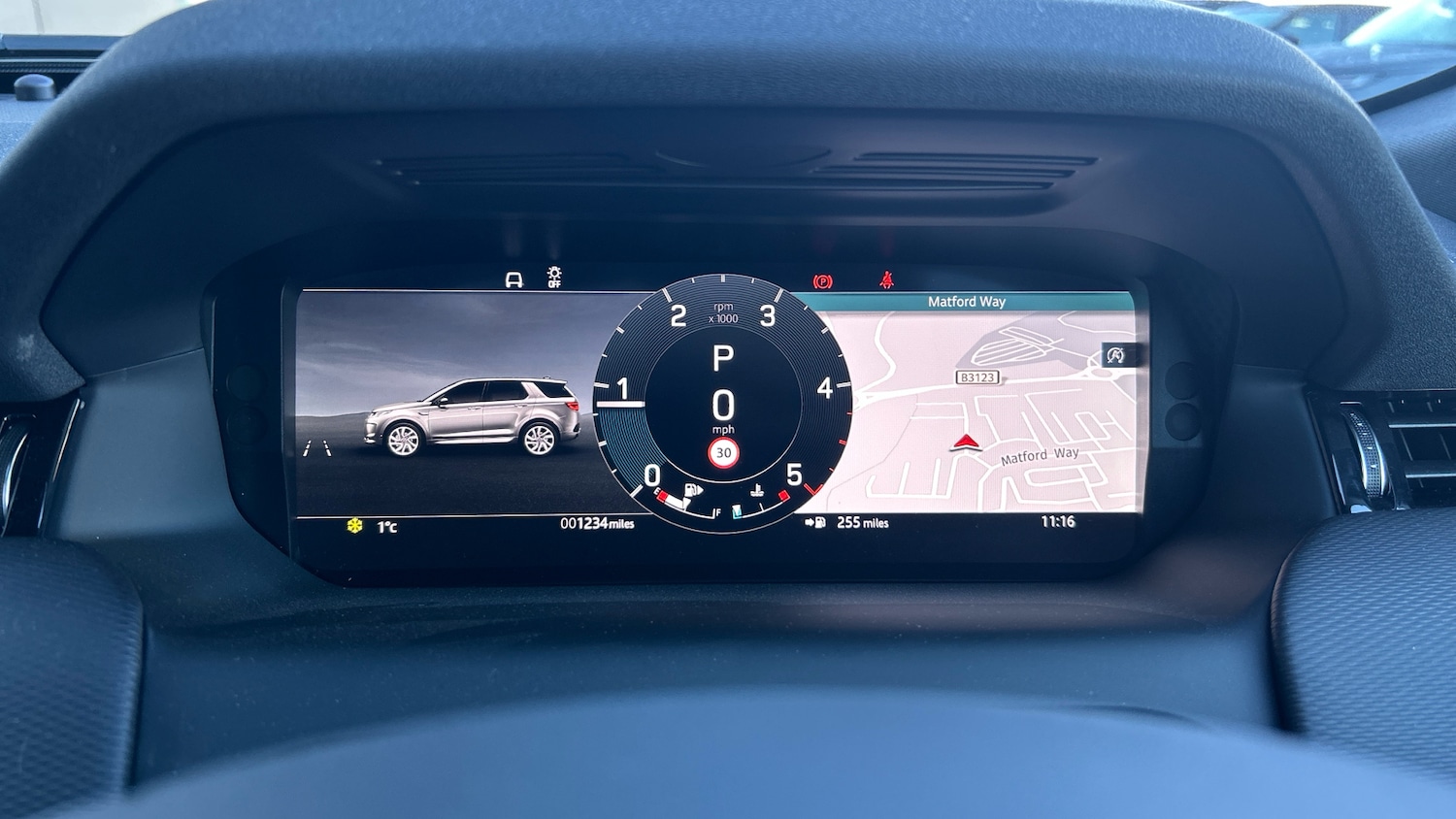 Used Land Rover Discovery Sport 2025 for sale - 78064323: Photo 77