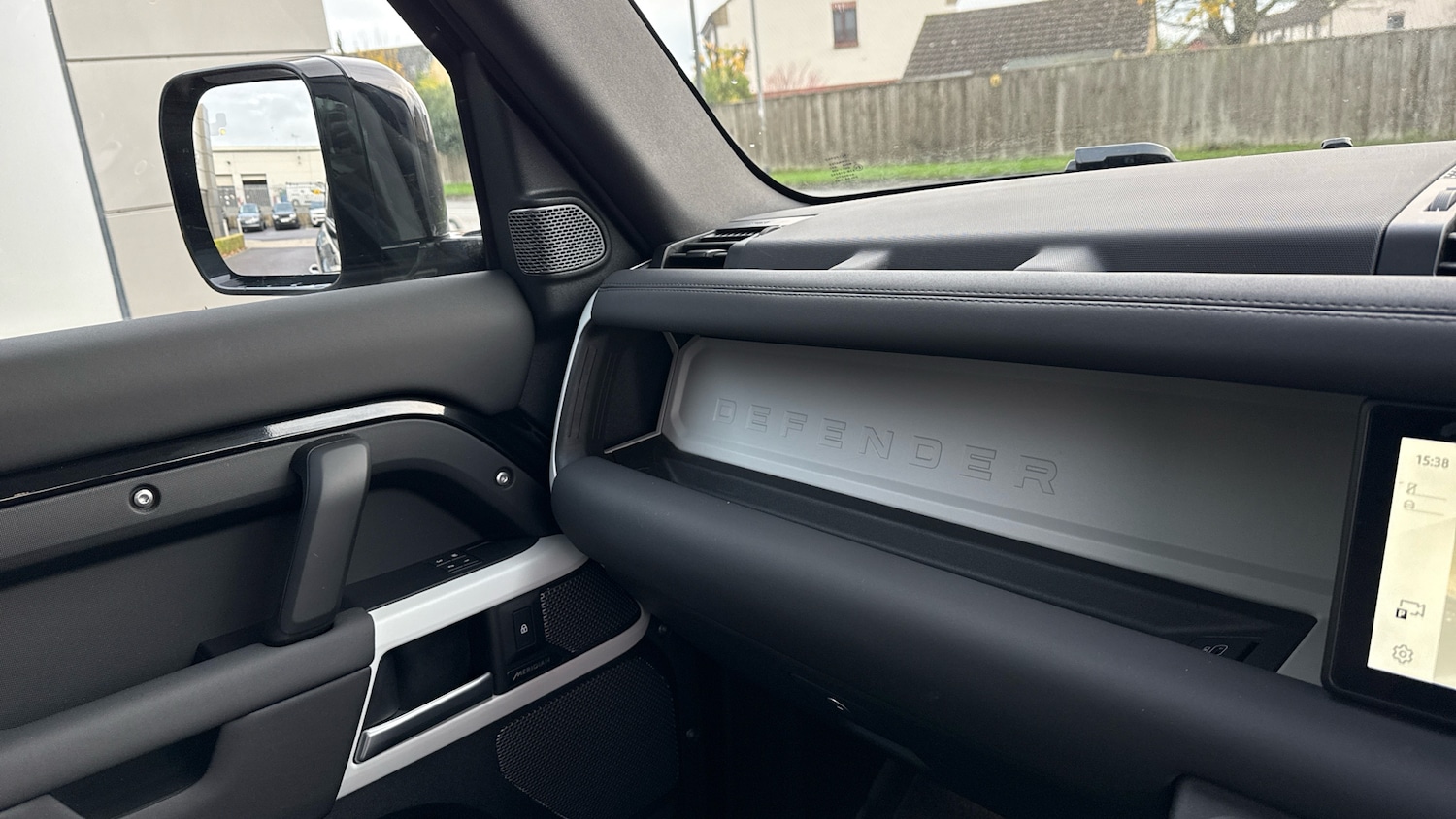 Used Land Rover Defender 2024 for sale - 77578709: Photo 26