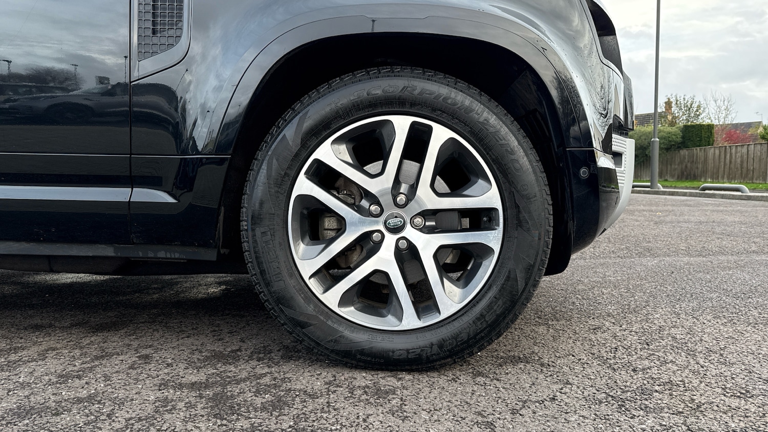 Used Land Rover Defender 2024 for sale - 77578709: Photo 8