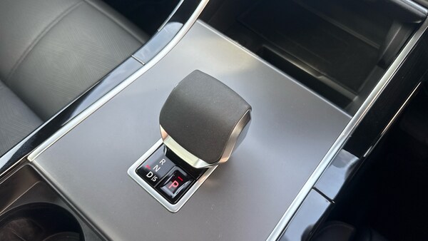 Used Land Rover Range Rover Velar 2024 for sale - 76220677: Photo 13